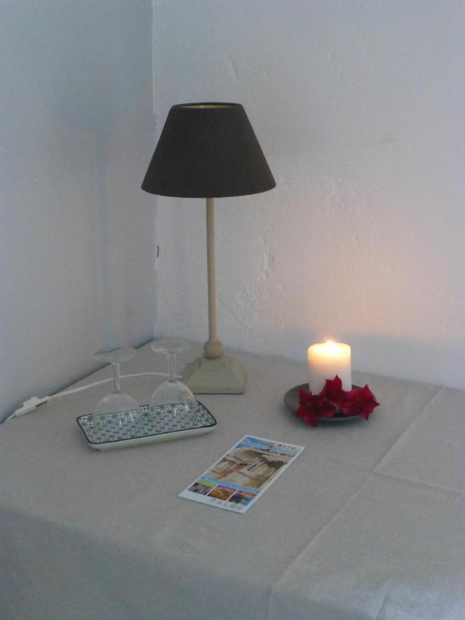 Bed and Breakfast Mas D'Auzieres Saint-Gilles  Zewnętrze zdjęcie